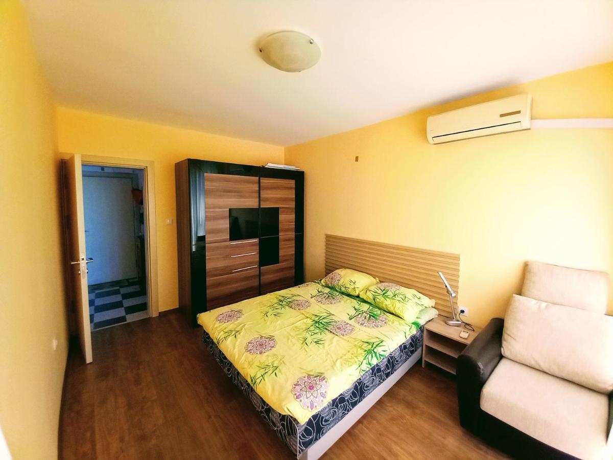 Seaview Apartment Butterfly Слънчев бряг Екстериор снимка