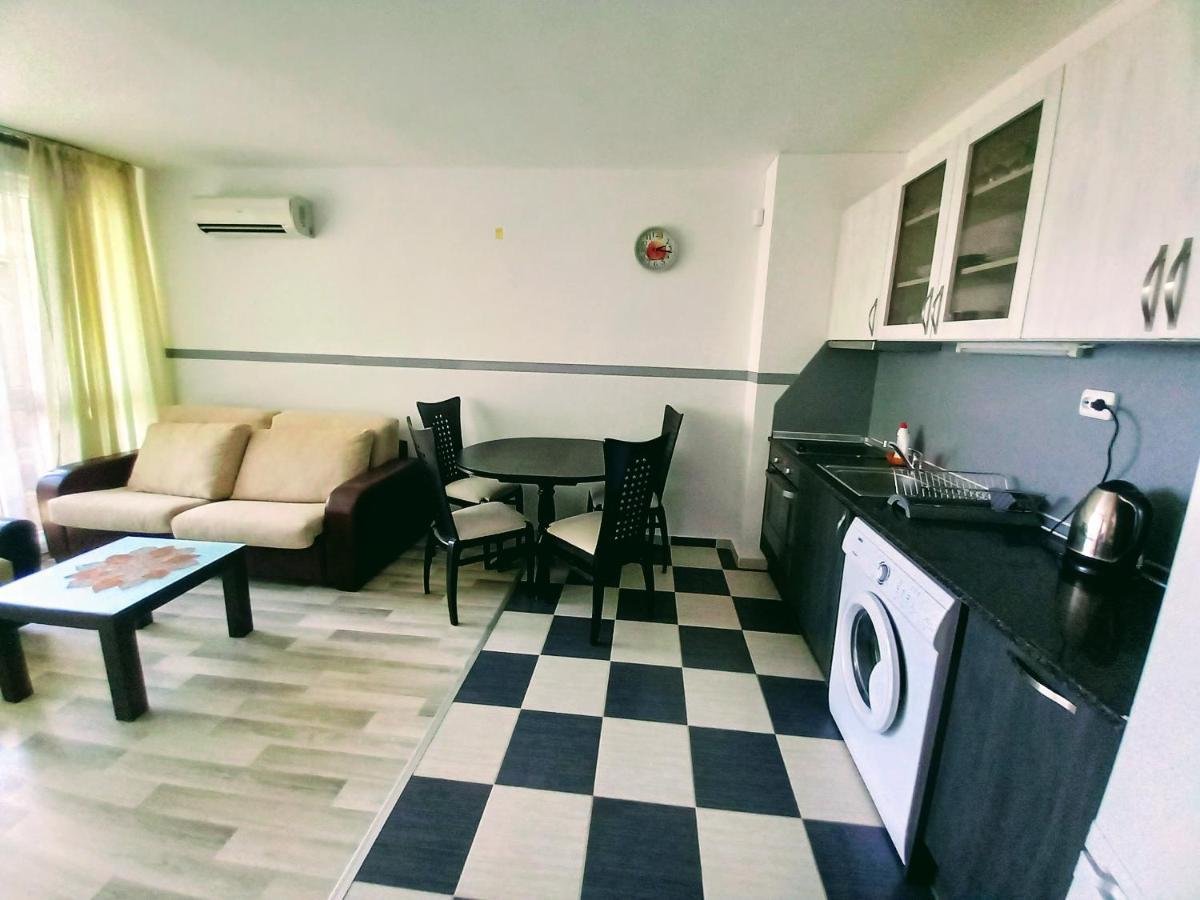 Seaview Apartment Butterfly Слънчев бряг Екстериор снимка