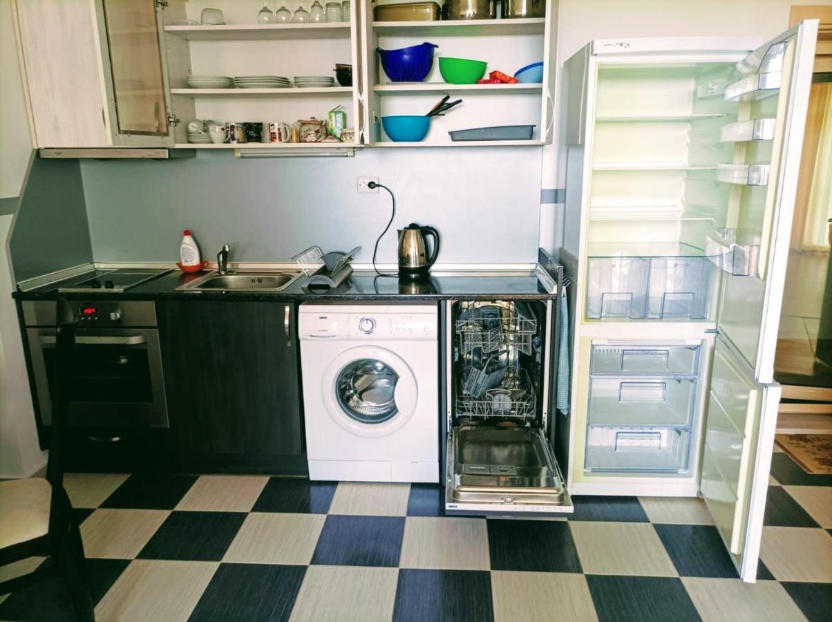 Seaview Apartment Butterfly Слънчев бряг Екстериор снимка