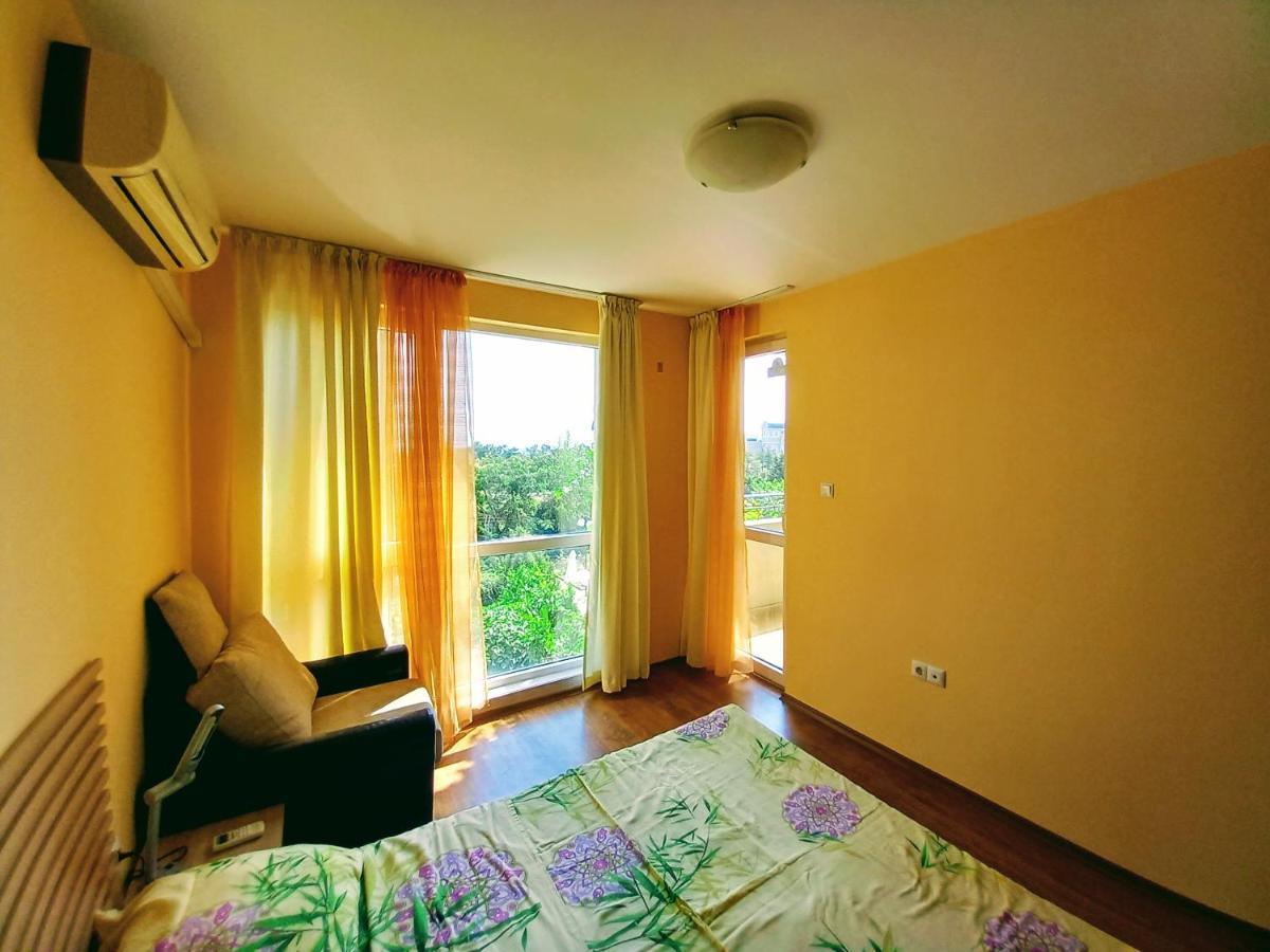 Seaview Apartment Butterfly Слънчев бряг Екстериор снимка