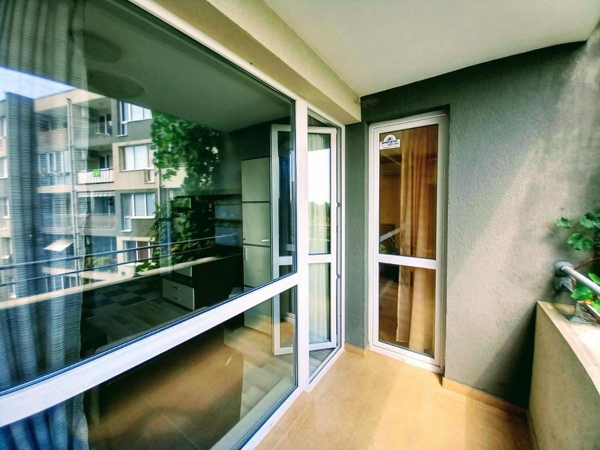 Seaview Apartment Butterfly Слънчев бряг Екстериор снимка