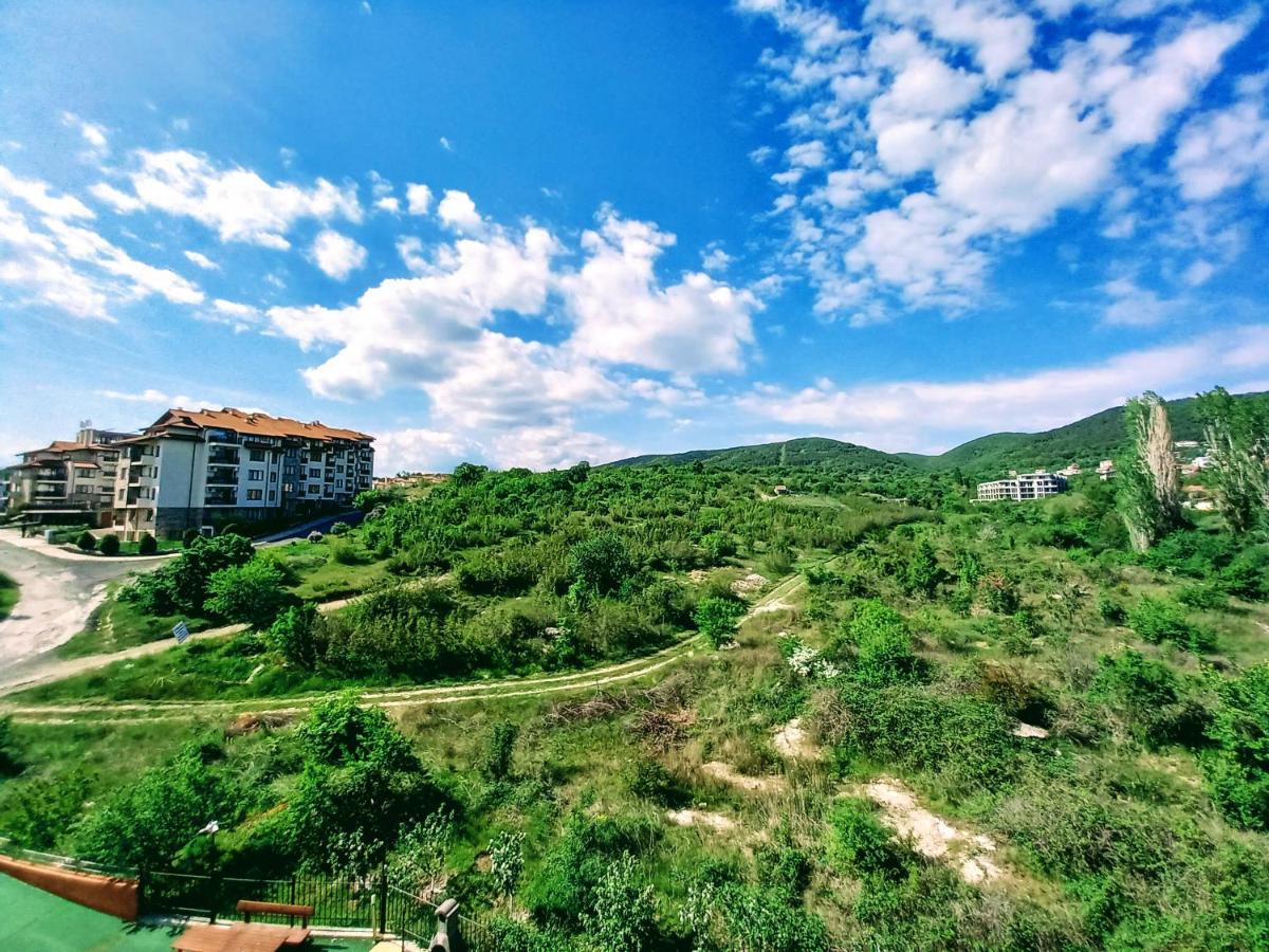 Seaview Apartment Butterfly Слънчев бряг Екстериор снимка