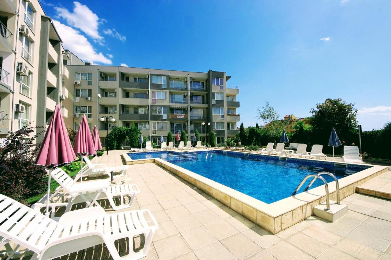 Seaview Apartment Butterfly Слънчев бряг Екстериор снимка